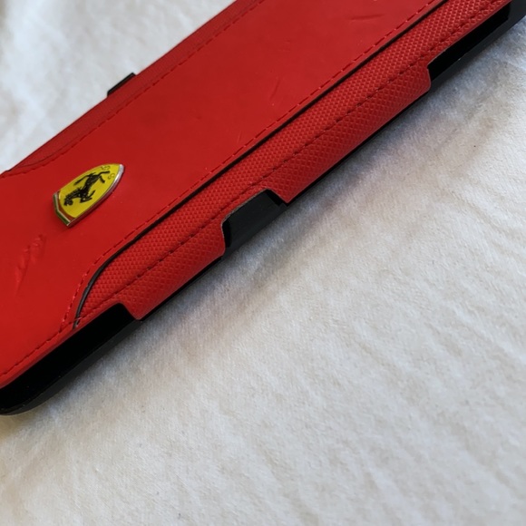 RED Ferrari Power Case For iPhone 5 - Picture 4 of 7